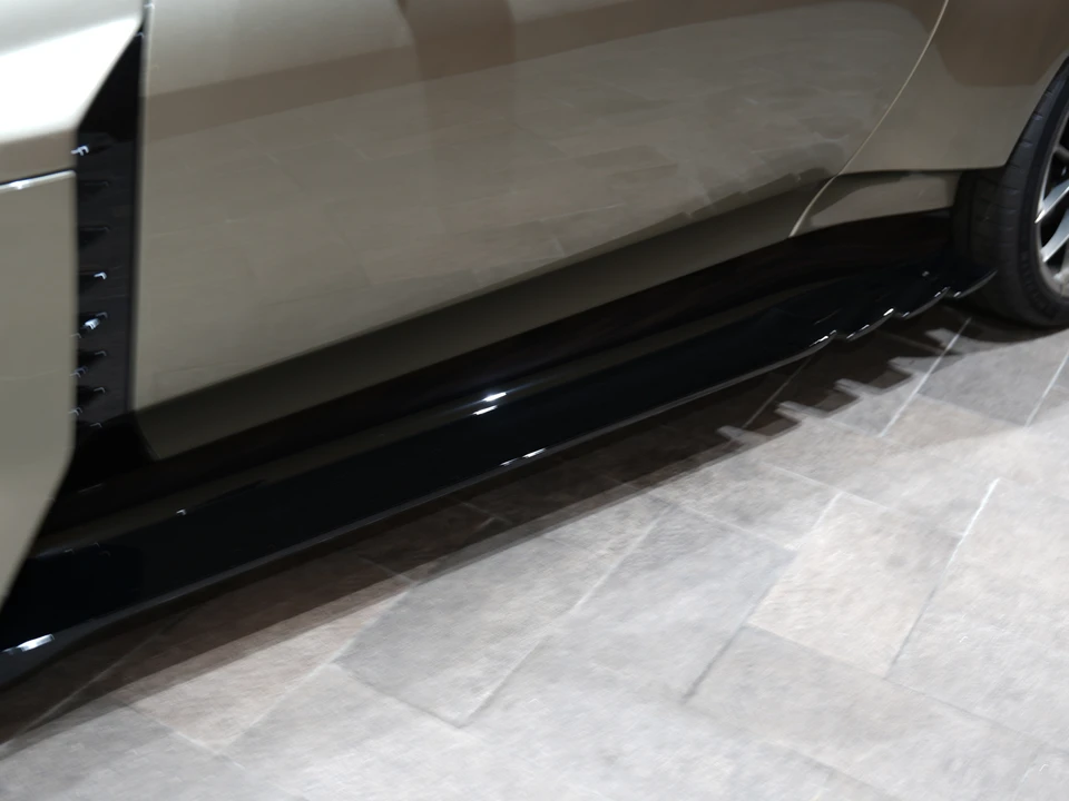 2025 Aston Martin Valhalla - Image 21 of 31