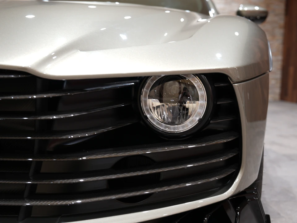 2025 Aston Martin Valhalla - Image 23 of 31