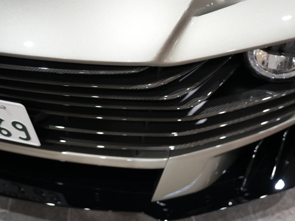 2025 Aston Martin Valhalla - Image 28 of 31