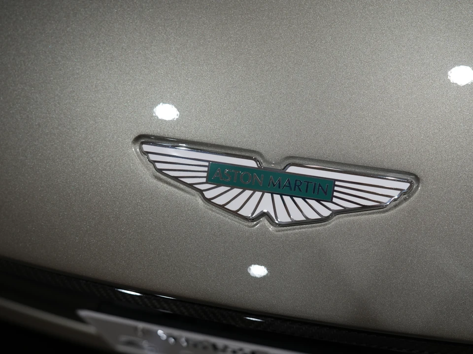 2025 Aston Martin Valhalla - Image 29 of 31