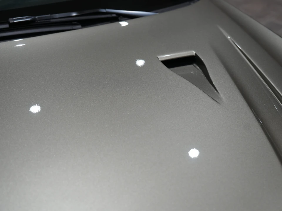 2025 Aston Martin Valhalla - Image 30 of 31