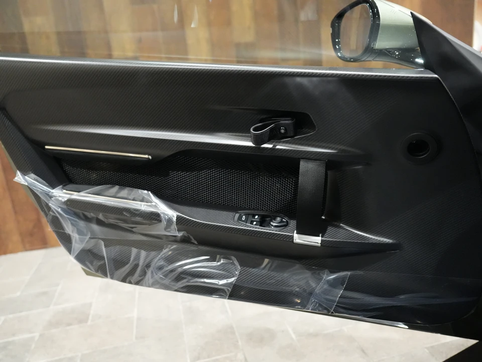 2025 Aston Martin Valhalla - Image 31 of 31