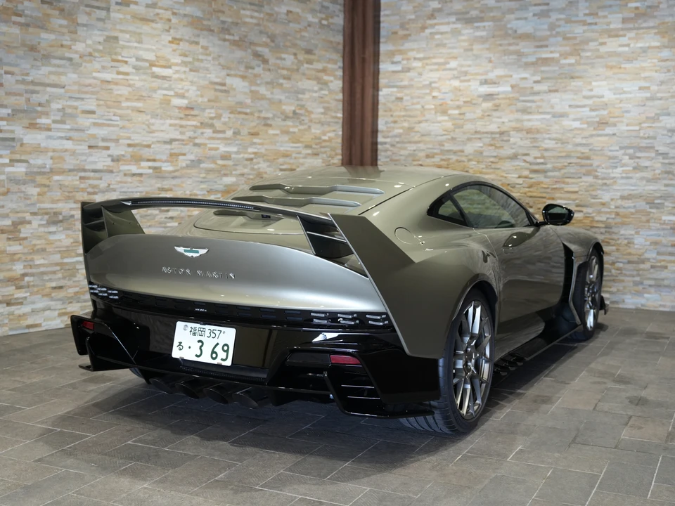 2025 Aston Martin Valhalla - Image 8 of 31