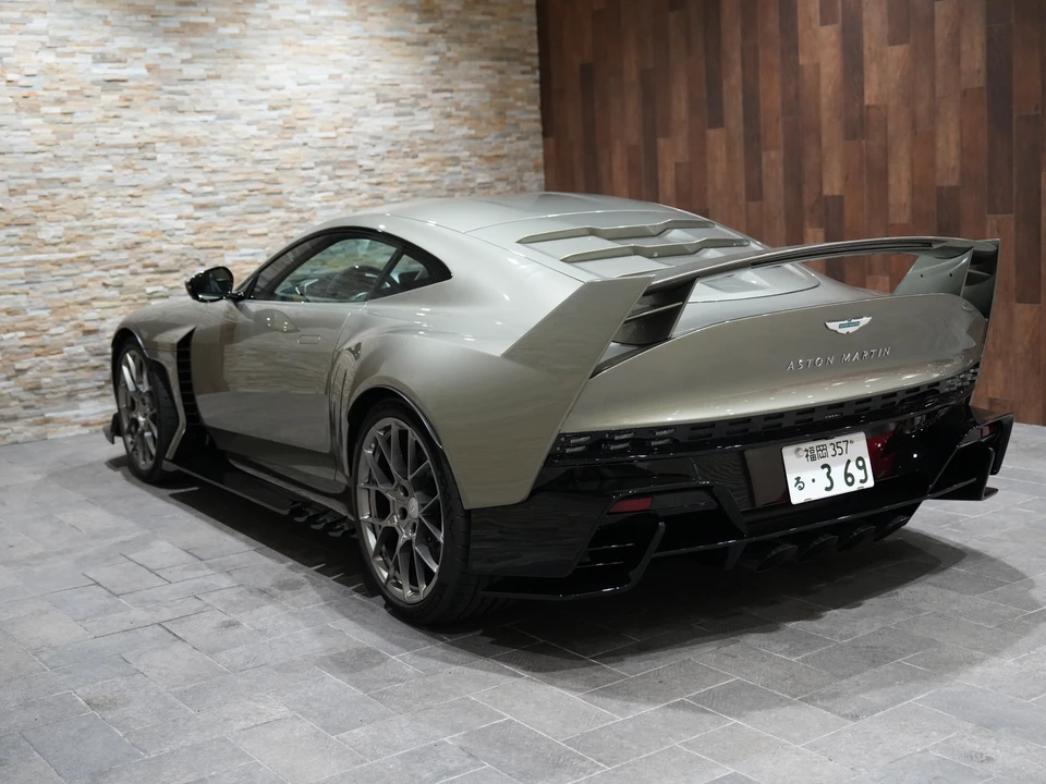 2025 Aston Martin Valhalla - Image 6 of 31