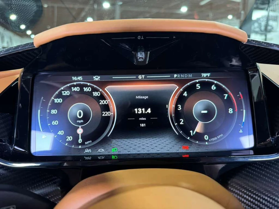 2025 Aston Martin Vanquish 3rd Gen - Image 14 of 21