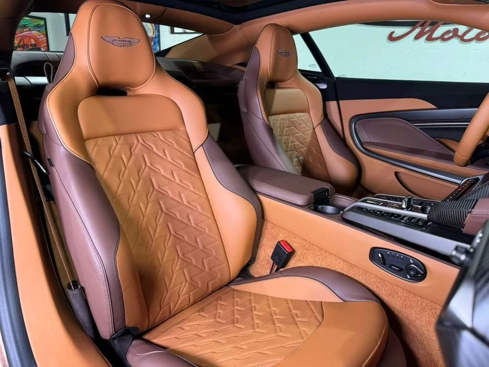 2025 Aston Martin Vanquish 3rd Gen - Image 12 of 21