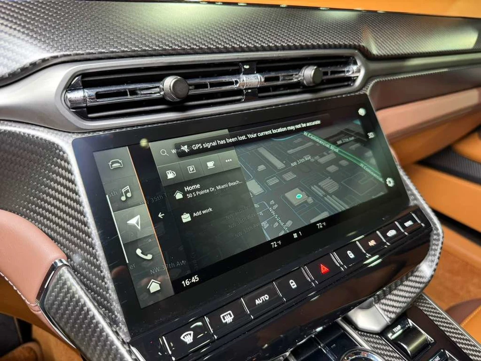 2025 Aston Martin Vanquish 3rd Gen - Image 19 of 21