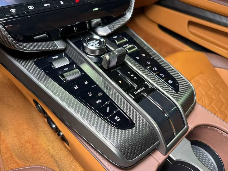 2025 Aston Martin Vanquish 3rd Gen - Image 21 of 21