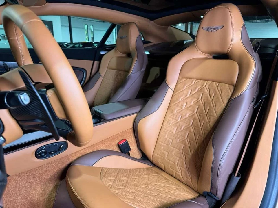 2025 Aston Martin Vanquish 3rd Gen - Image 10 of 21