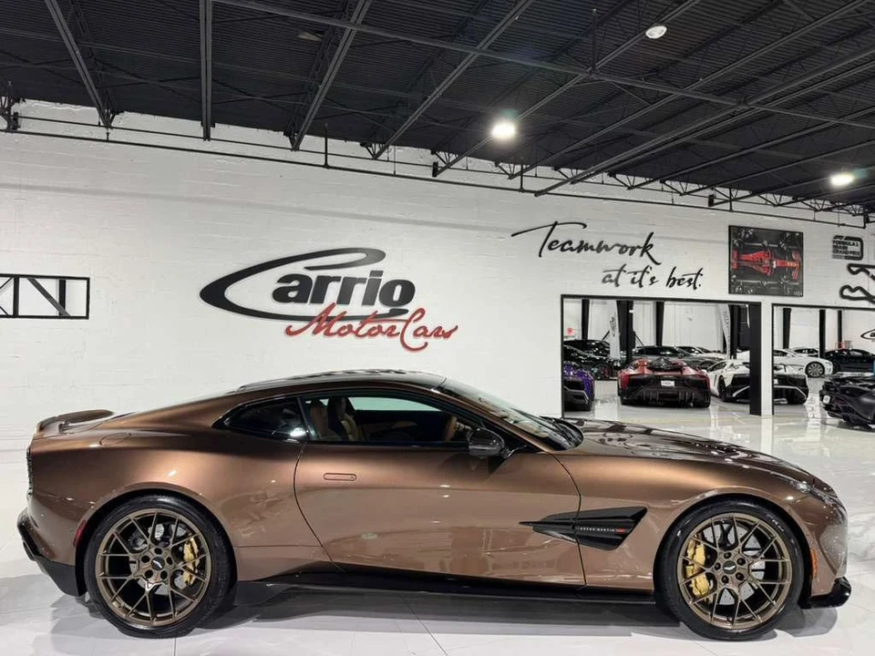 2025 Aston Martin Vanquish 3rd Gen - Image 8 of 21