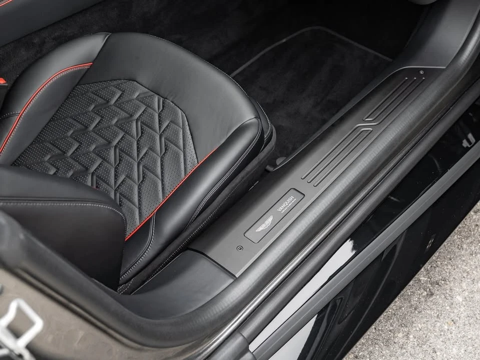 2025 Aston Martin Vanquish 3rd Gen - Image 18 of 20