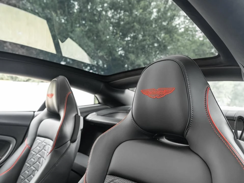 2025 Aston Martin Vanquish 3rd Gen - Image 14 of 20