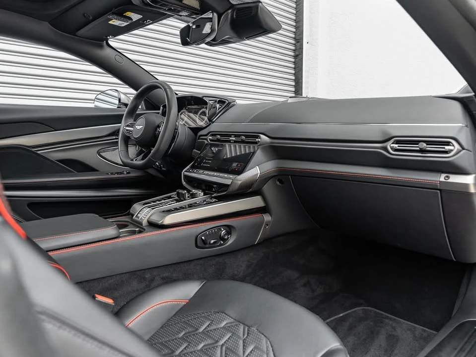 2025 Aston Martin Vanquish 3rd Gen - Image 4 of 20
