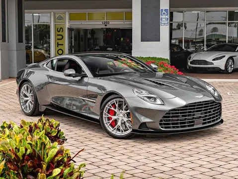 2025 Aston Martin Vanquish Coupe