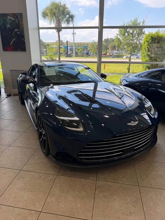 2025 Aston Martin Vanquish 3rd Gen - Image 3 of 6