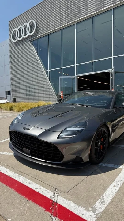 2025 Aston Martin Vanquish 3rd Gen - Image 2 of 9