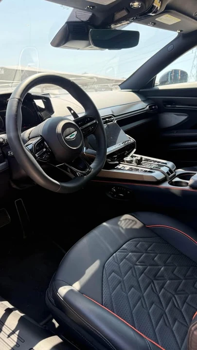 2025 Aston Martin Vanquish 3rd Gen - Image 7 of 9