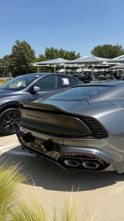 2025 Aston Martin Vanquish 3rd Gen - Image 5 of 9