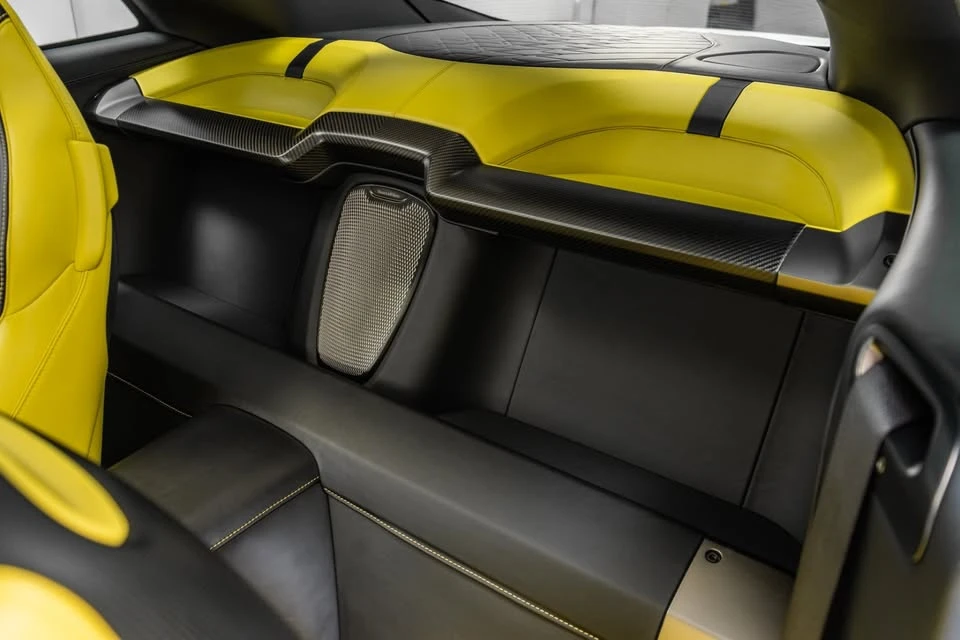 2025 Aston Martin Vanquish 3rd Gen - Image 11 of 13
