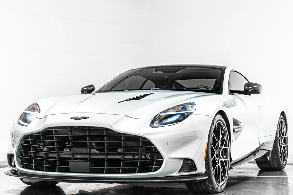 2025 Aston Martin Vanquish 3rd Gen - Image 4 of 13
