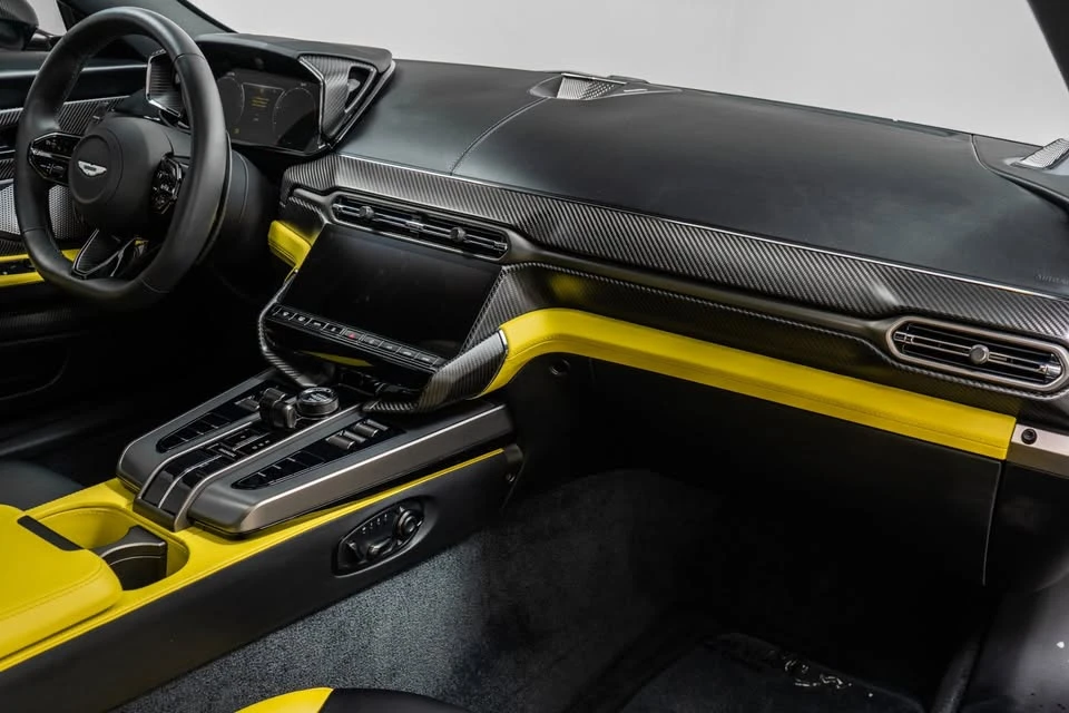 2025 Aston Martin Vanquish 3rd Gen - Image 9 of 13