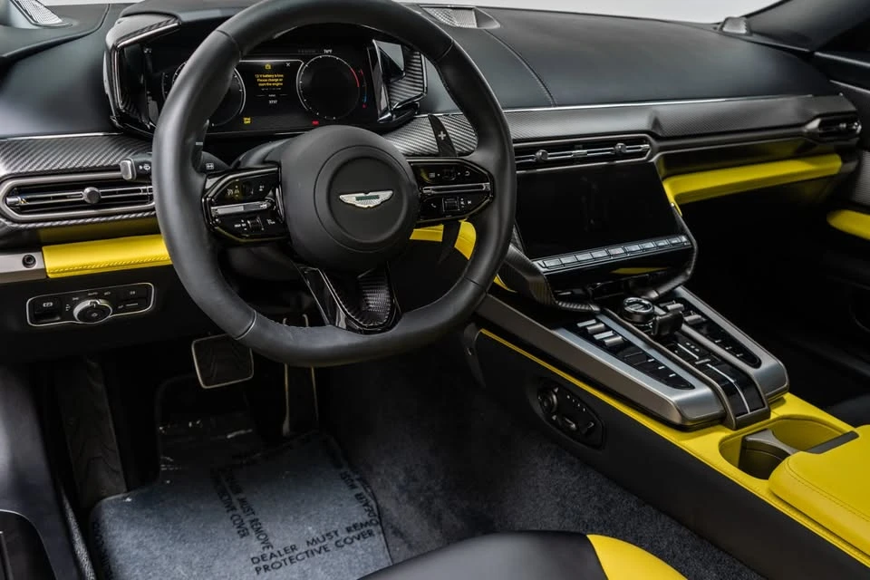 2025 Aston Martin Vanquish 3rd Gen - Image 8 of 13