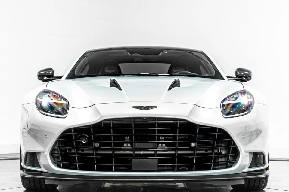 2025 Aston Martin Vanquish 3rd Gen - Image 3 of 13