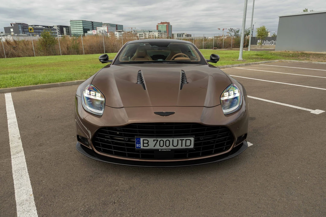 2025 Aston Martin Vanquish 3rd Gen - Image 2 of 16