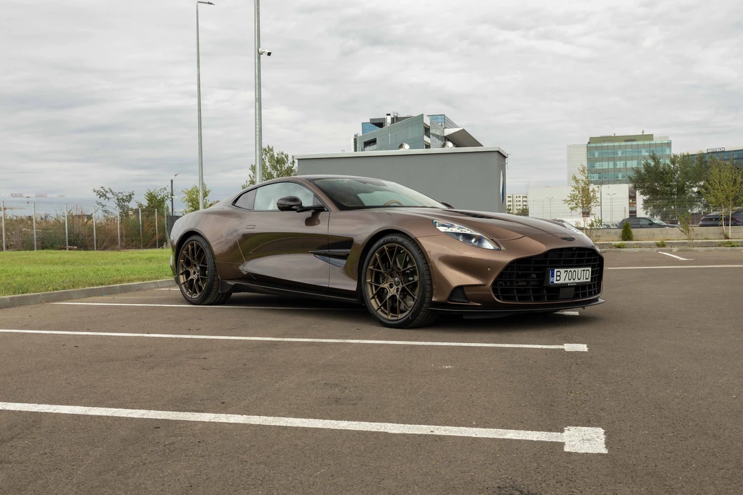 2025 Aston Martin Vanquish 3rd Gen - Image 3 of 16
