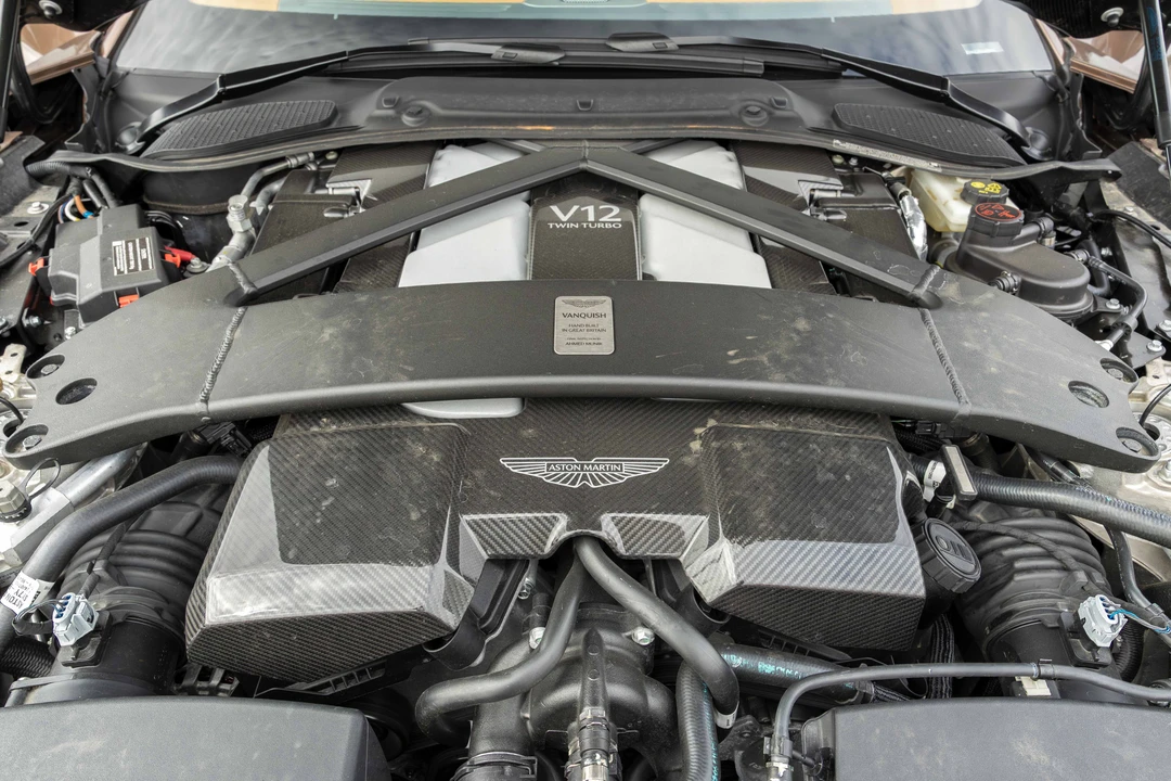 2025 Aston Martin Vanquish 3rd Gen - Image 5 of 16