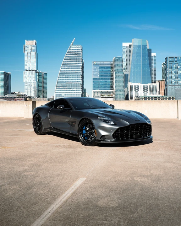 2025 Aston Martin Vanquish 3rd Gen - Image 11 of 31