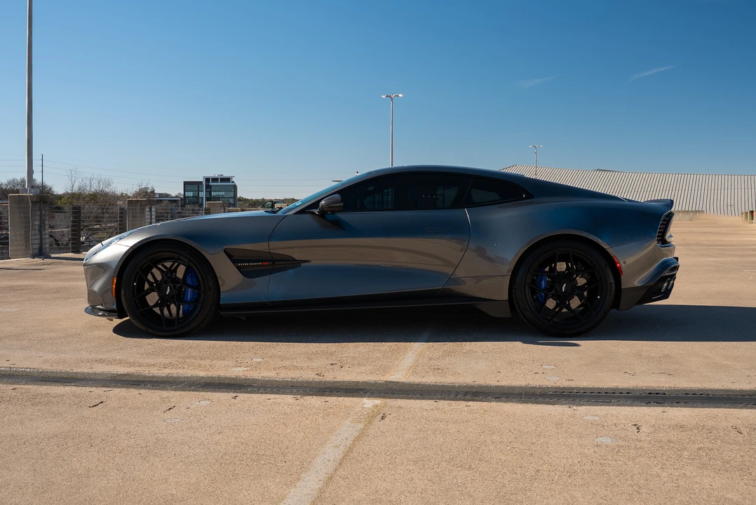 2025 Aston Martin Vanquish 3rd Gen - Image 5 of 31