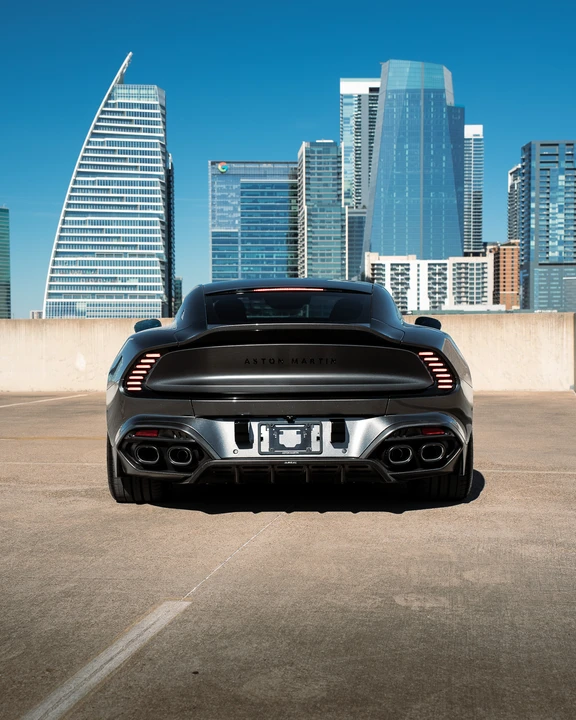2025 Aston Martin Vanquish 3rd Gen - Image 13 of 31
