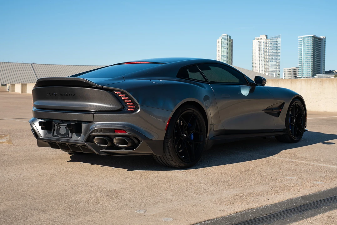 2025 Aston Martin Vanquish 3rd Gen - Image 8 of 31