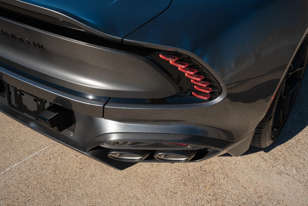 2025 Aston Martin Vanquish 3rd Gen - Image 23 of 31