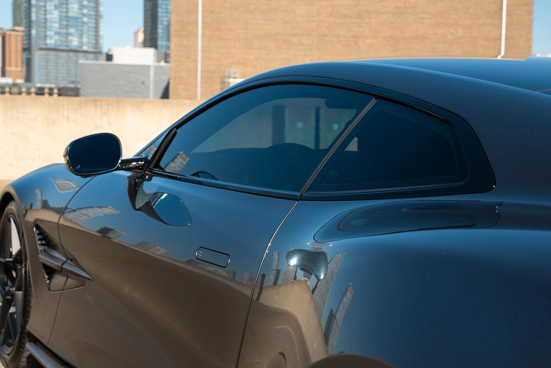 2025 Aston Martin Vanquish 3rd Gen - Image 18 of 31