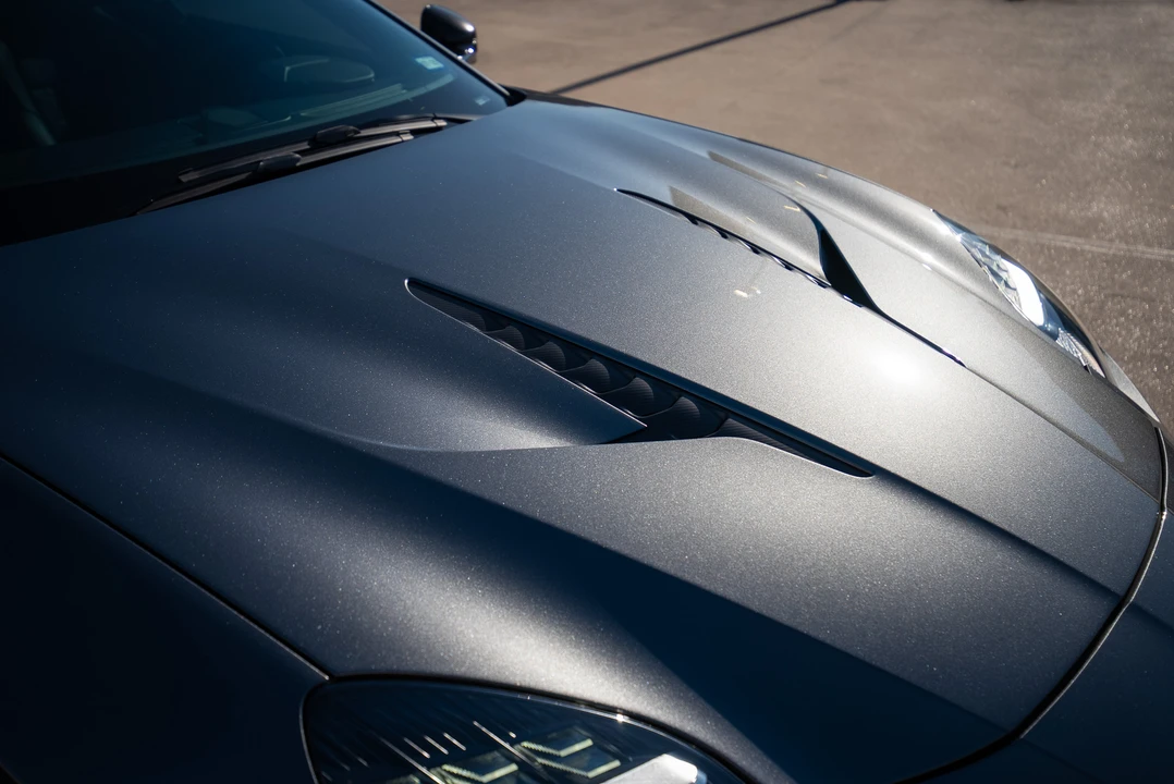 2025 Aston Martin Vanquish 3rd Gen - Image 16 of 31