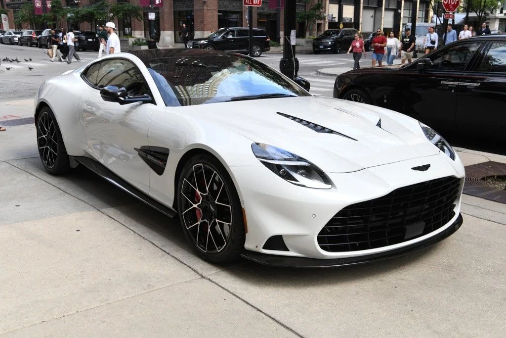 2025 Aston Martin Vanquish 3rd Gen - Image 3 of 12