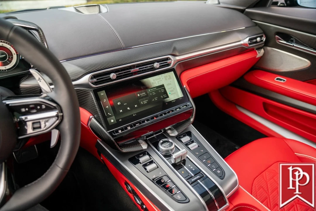 2025 Aston Martin Vanquish 3rd Gen - Image 11 of 21