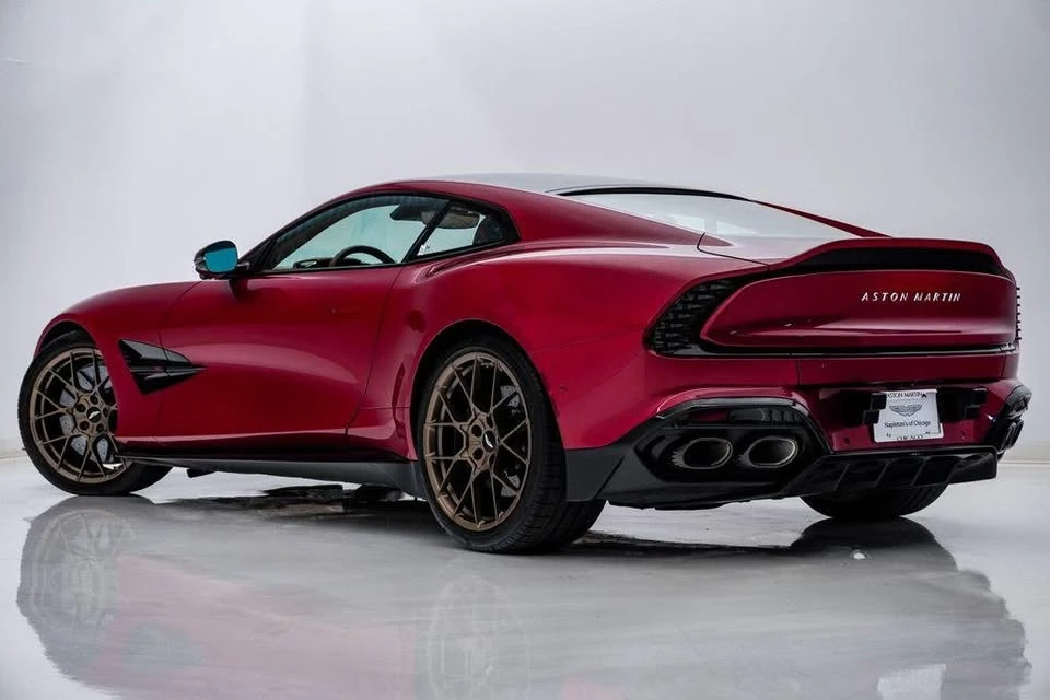 2025 Aston Martin Vanquish 3rd Gen - Image 5 of 17