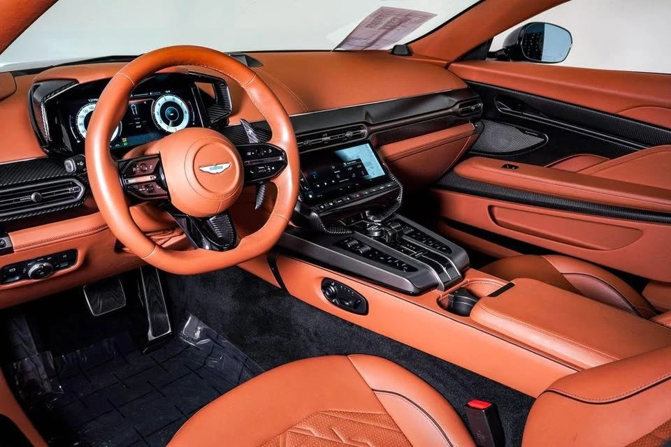 2025 Aston Martin Vanquish 3rd Gen - Image 12 of 17