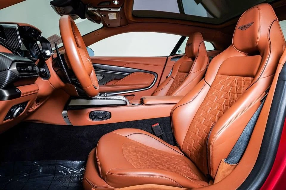 2025 Aston Martin Vanquish 3rd Gen - Image 10 of 17