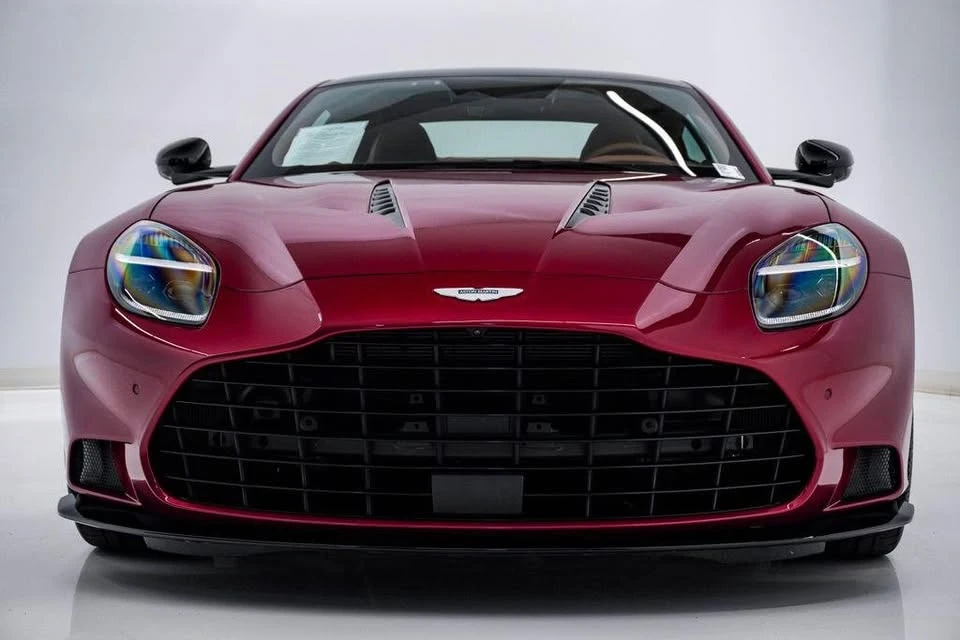2025 Aston Martin Vanquish 3rd Gen - Image 3 of 17