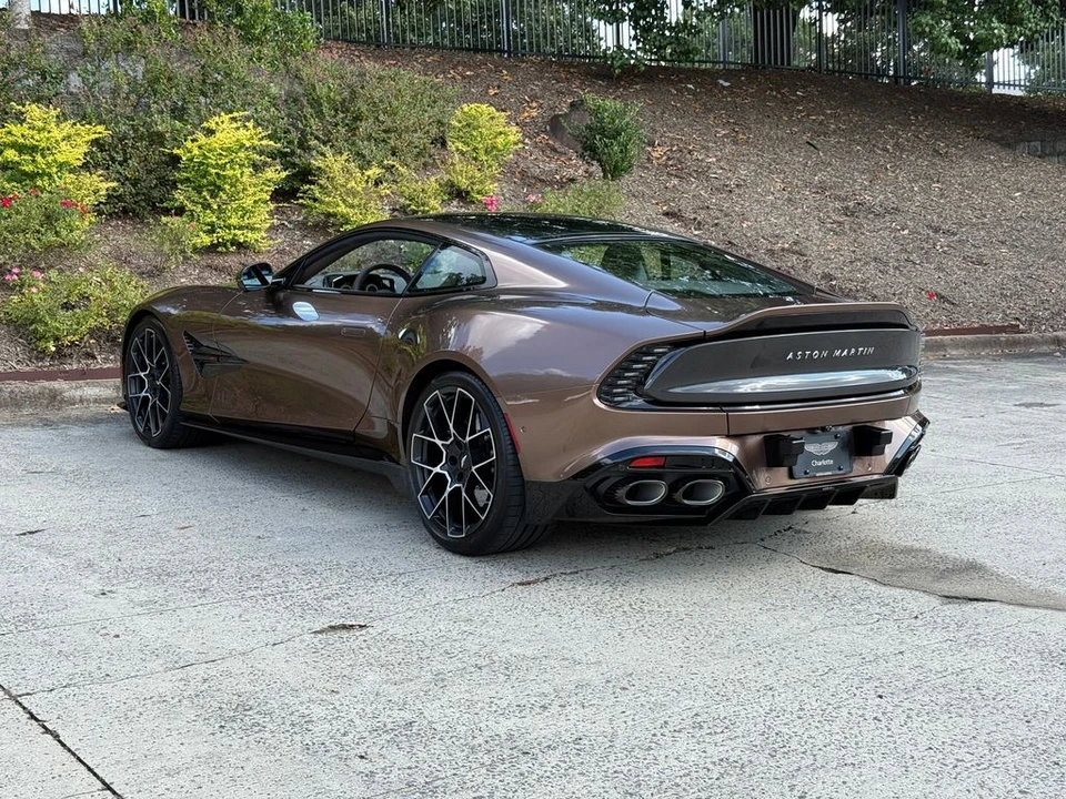 2025 Aston Martin Vanquish 3rd Gen - Image 20 of 21