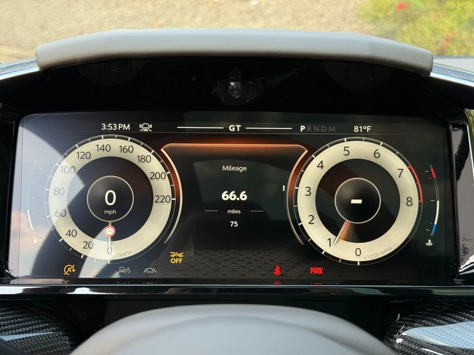 2025 Aston Martin Vanquish 3rd Gen - Image 9 of 21