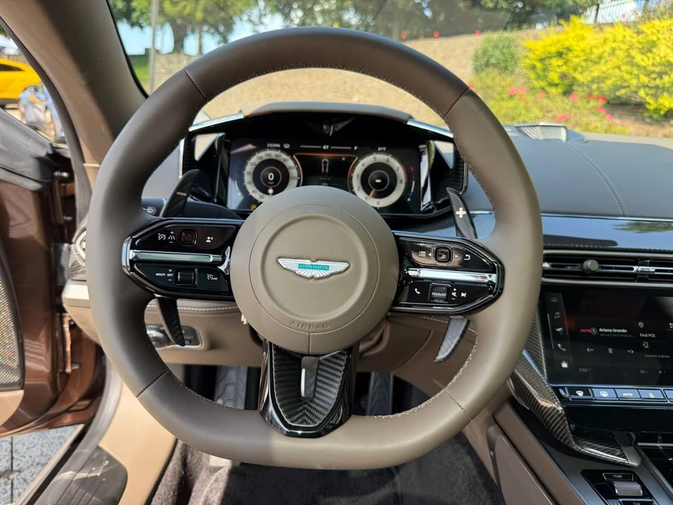 2025 Aston Martin Vanquish 3rd Gen - Image 14 of 21