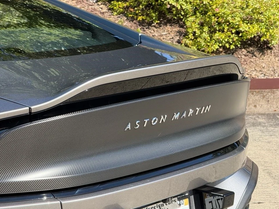 2025 Aston Martin Vanquish 3rd Gen - Image 12 of 21