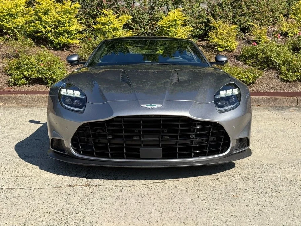 2025 Aston Martin Vanquish 3rd Gen - Image 11 of 21