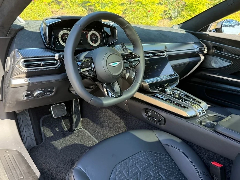 2025 Aston Martin Vanquish 3rd Gen - Image 5 of 21