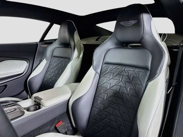 2025 Aston Martin Vanquish 3rd Gen - Image 17 of 20